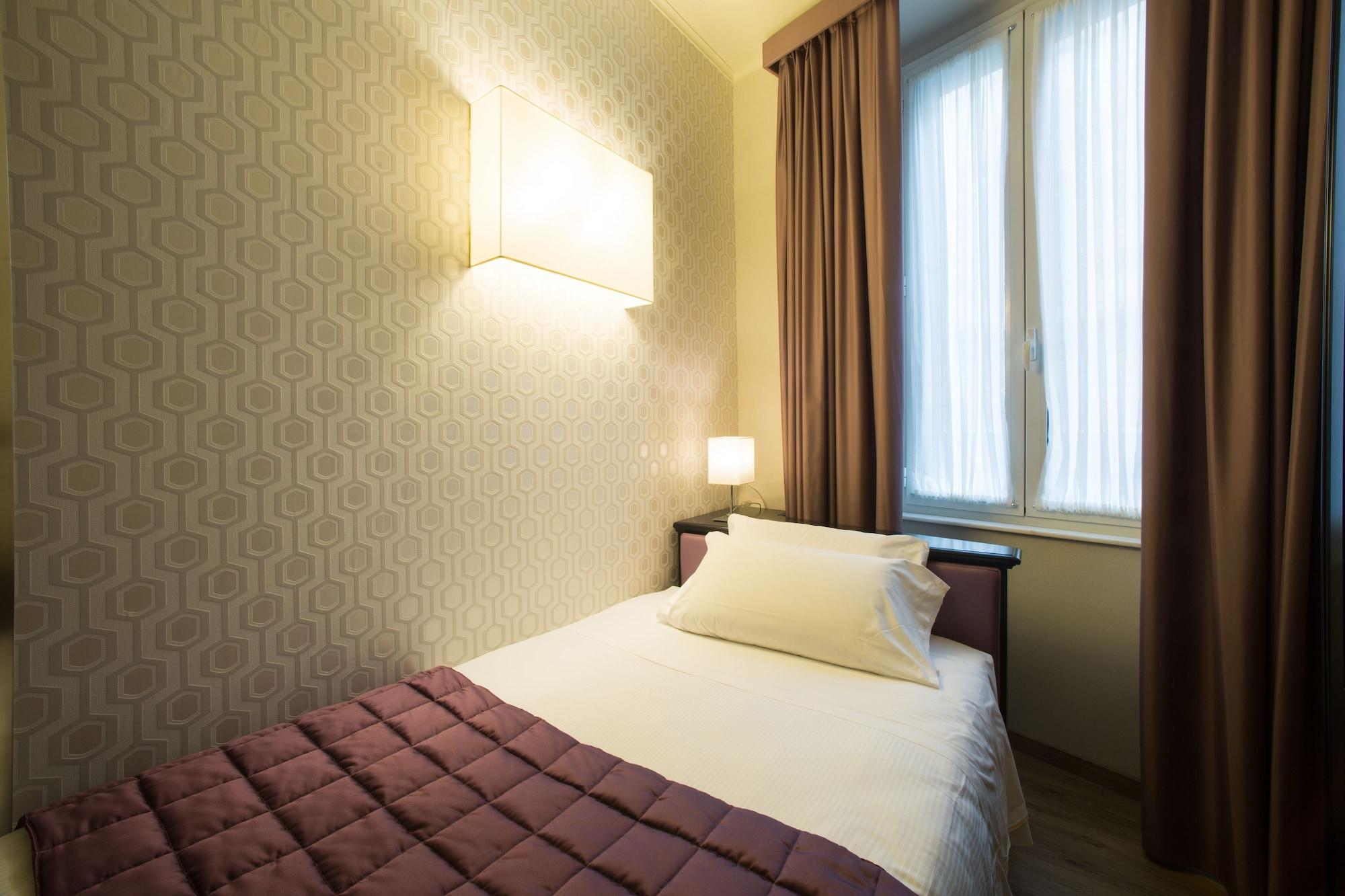 Hotel Montreal Флоренция Экстерьер фото