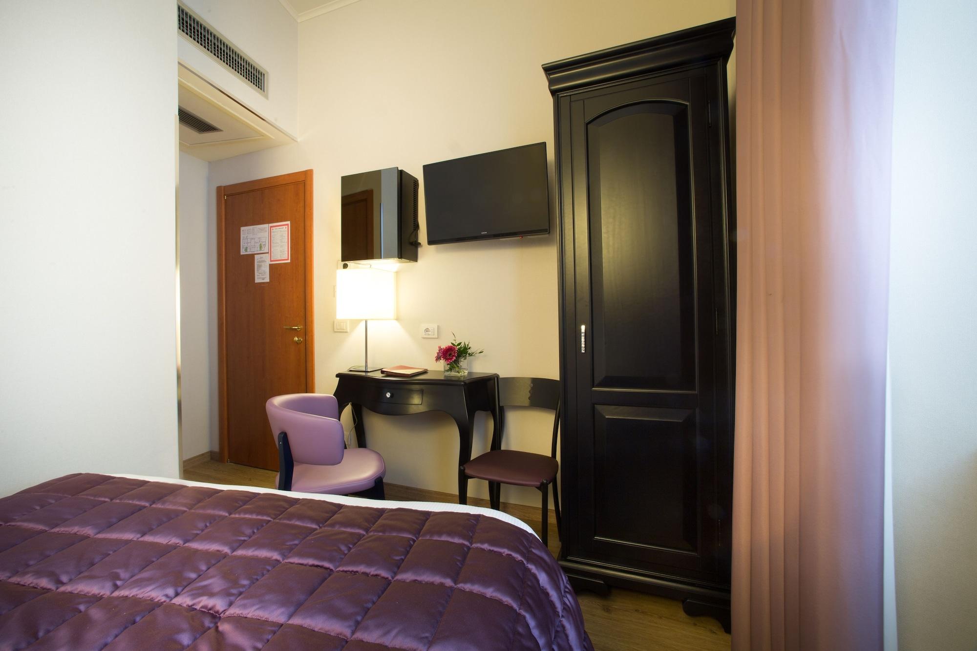 Hotel Montreal Флоренция Экстерьер фото