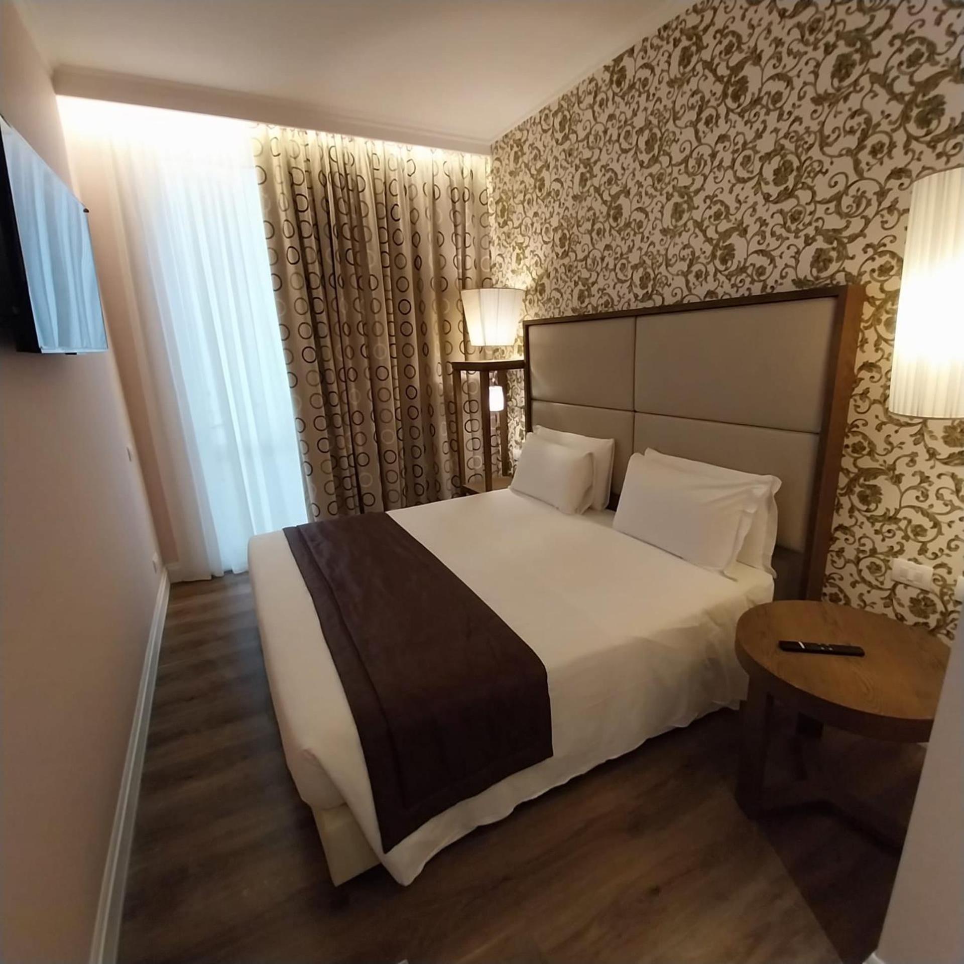 Hotel Montreal Флоренция Экстерьер фото