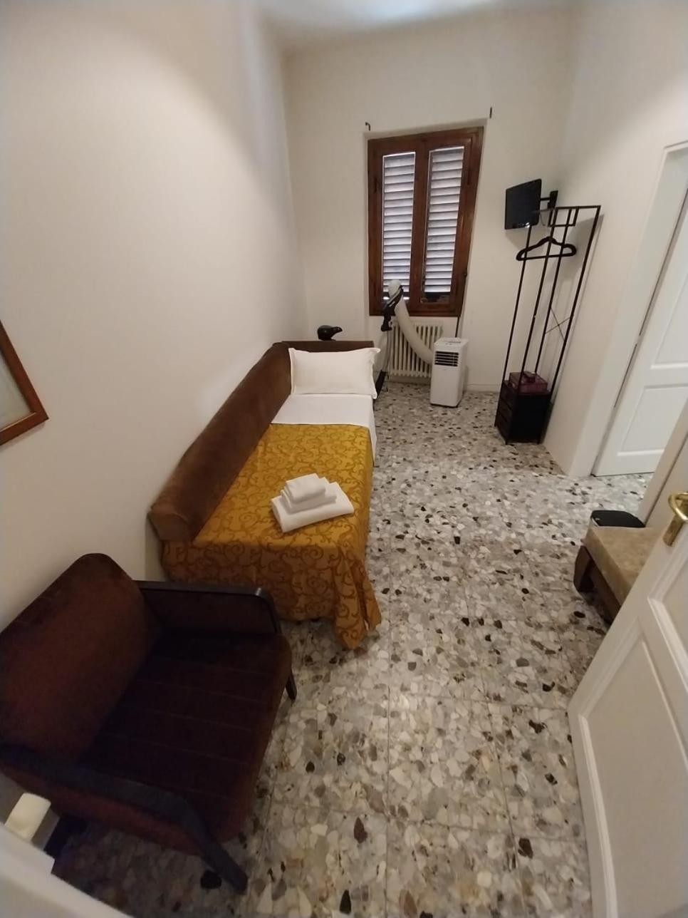Hotel Montreal Флоренция Экстерьер фото